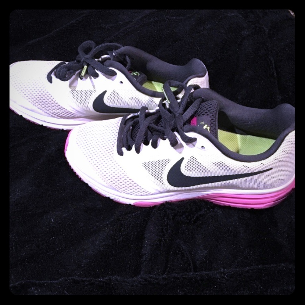 Nike women’s shoes
